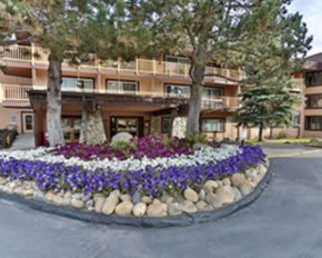 Tahoe Beach & Ski Club #4